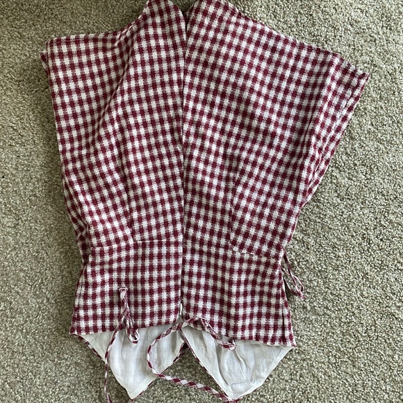 Red gingham romper - Picture 2 of 4